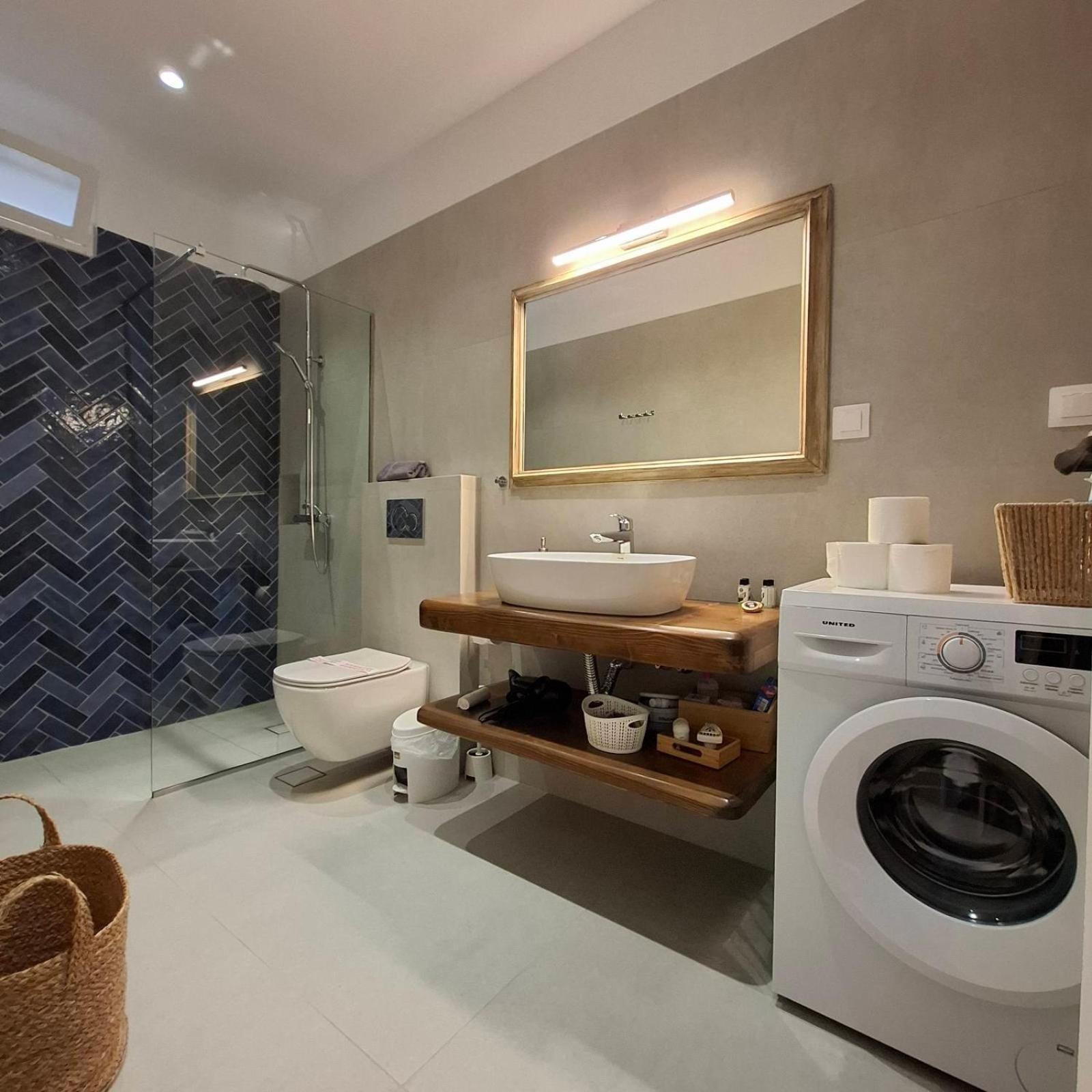 Aquarella-Stylish Veranda Apartment In Centre Of Pórosz Kültér fotó