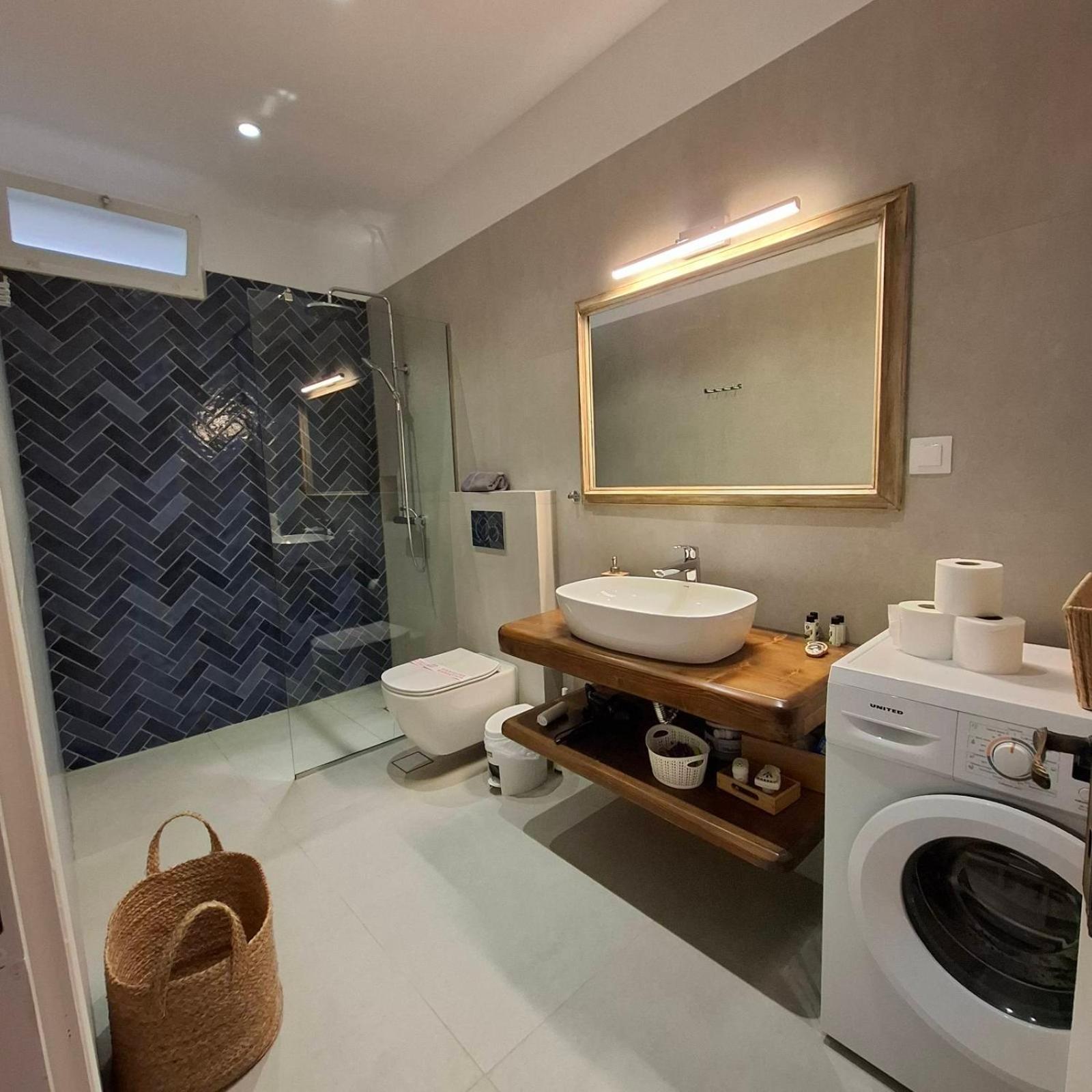 Aquarella-Stylish Veranda Apartment In Centre Of Pórosz Kültér fotó